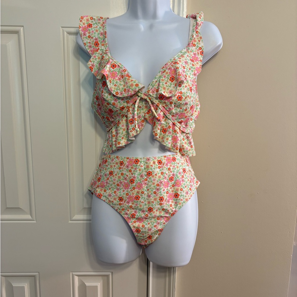 NWOT SHEIN Floral Bikini L